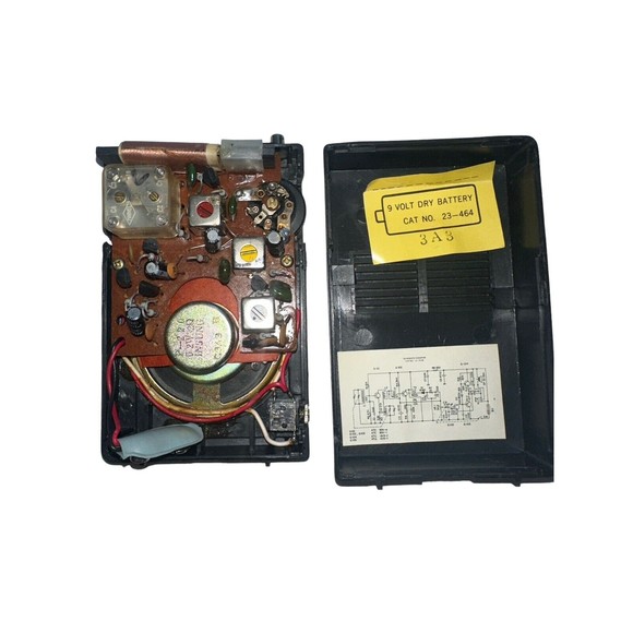 Transistor Radio Realistic AM Model 12-167 Solid State Vintage Receiver Works - Picture 7 of 8